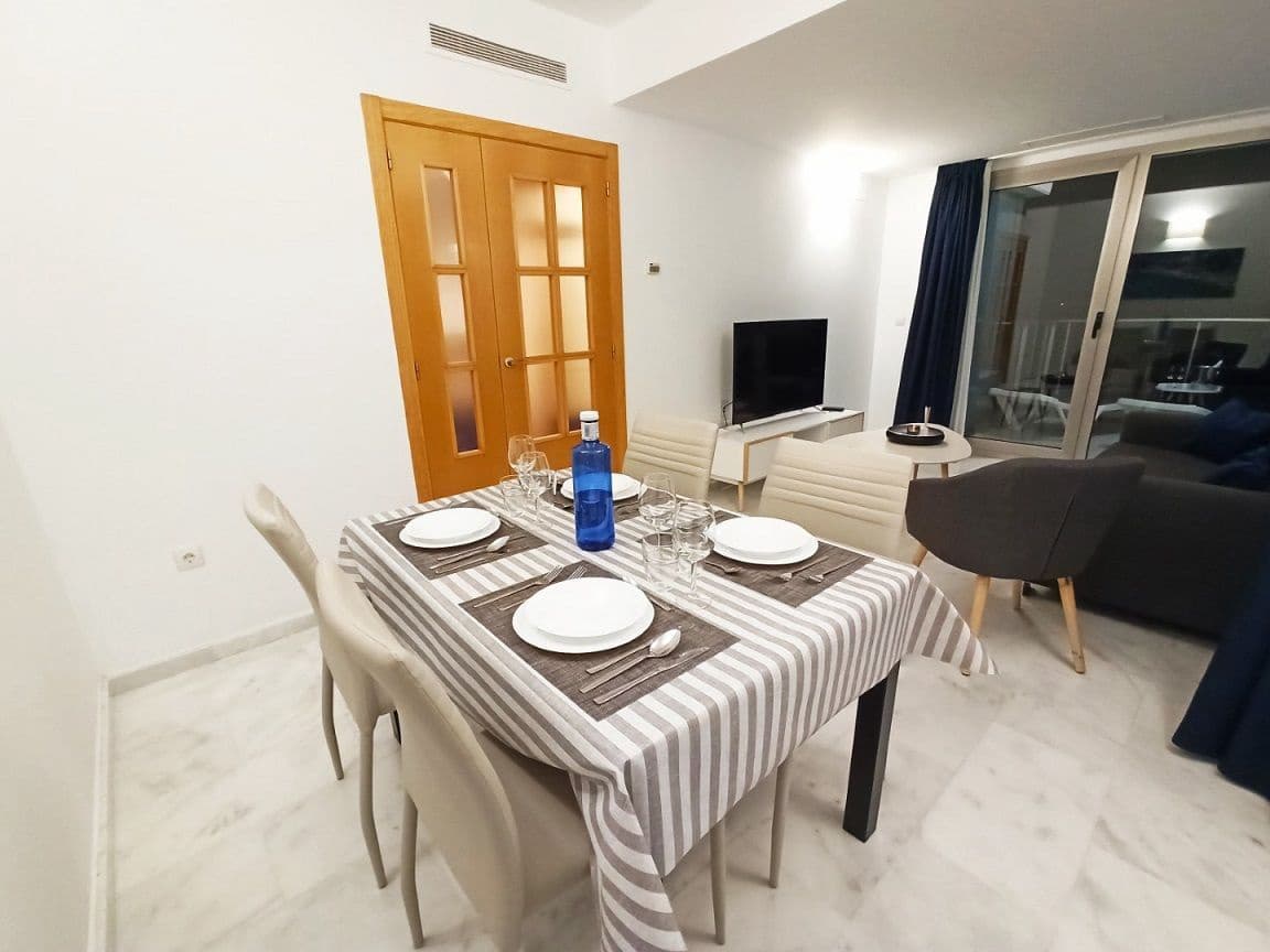 2 bedroom Apartment for sale in Benidorm with pool garage - € 369,500 (Ref: 9400435)