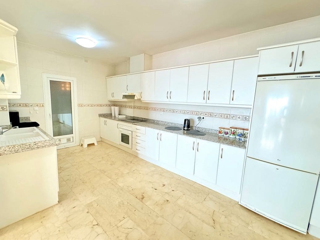 3 soveværelse Lejlighed til salg i Altea med swimmingpool garage - € 589.000 (Ref: 9413649)