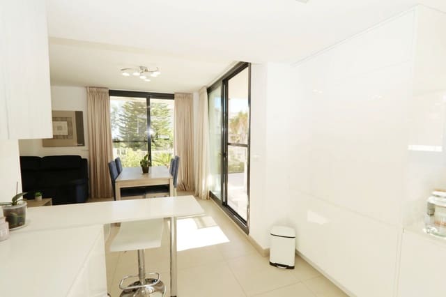 Chalet de 3 habitaciones en La Nucia en venta con piscina garaje - 585.000 € (Ref: 9448842)