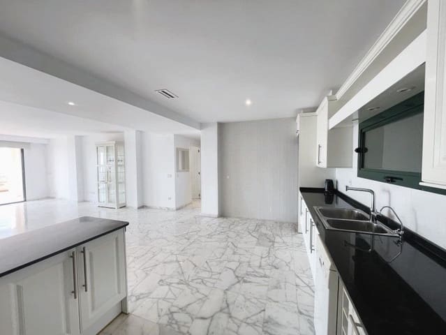 2 soveværelse Lejlighed til salg i Altea med swimmingpool garage - € 480.000 (Ref: 9452726)