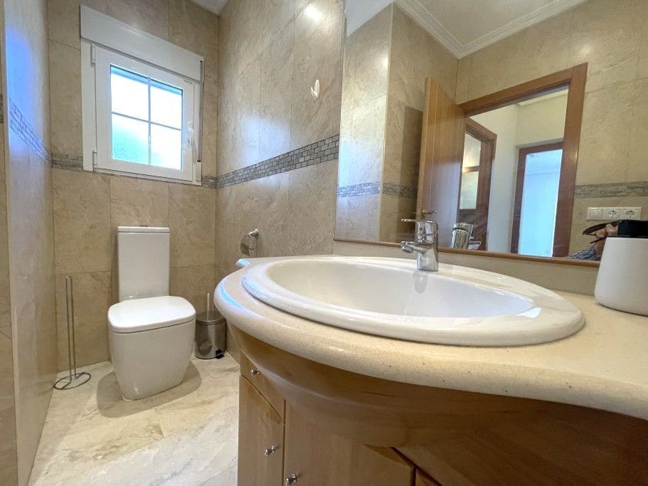 4 soverom Villa til salgs i La Nucia med svømmebasseng garasje - € 1 850 000 (Ref: 9529478)