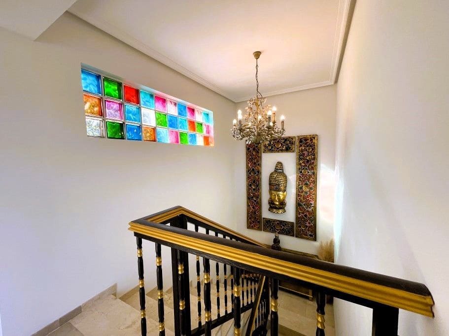 4 soverom Villa til salgs i La Nucia med svømmebasseng garasje - € 1 850 000 (Ref: 9529478)