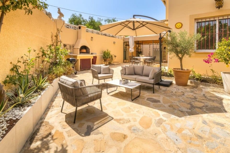 3 soveværelse Bungalow til salg i Albir med garage - € 375.000 (Ref: 9529479)