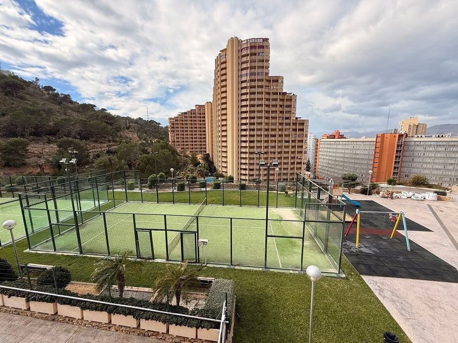 2 slaapkamer Appartement te huur in Benidorm met zwembad garage - € 1.250 (Ref: 9604599)