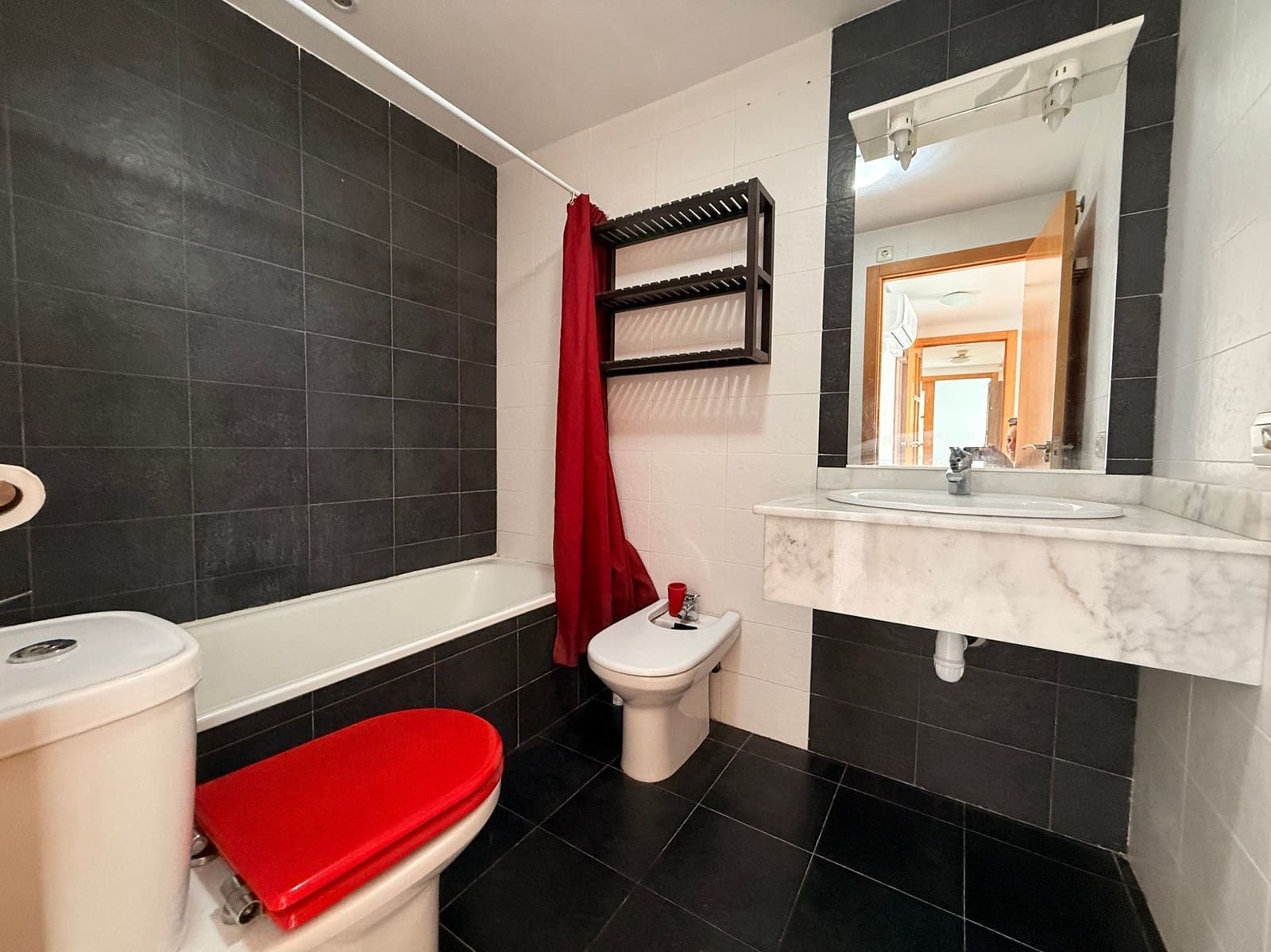 2 slaapkamer Appartement te huur in Benidorm met zwembad garage - € 1.250 (Ref: 9604599)