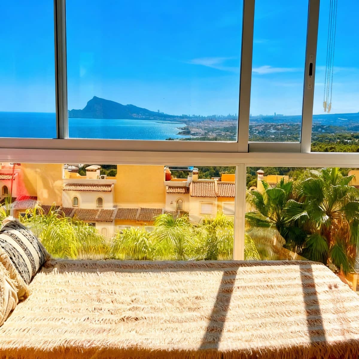 4 sypialnia Dom blizniak na sprzedaż w Altea z basenem garażem - 525 000 € (Ref: 9618984)