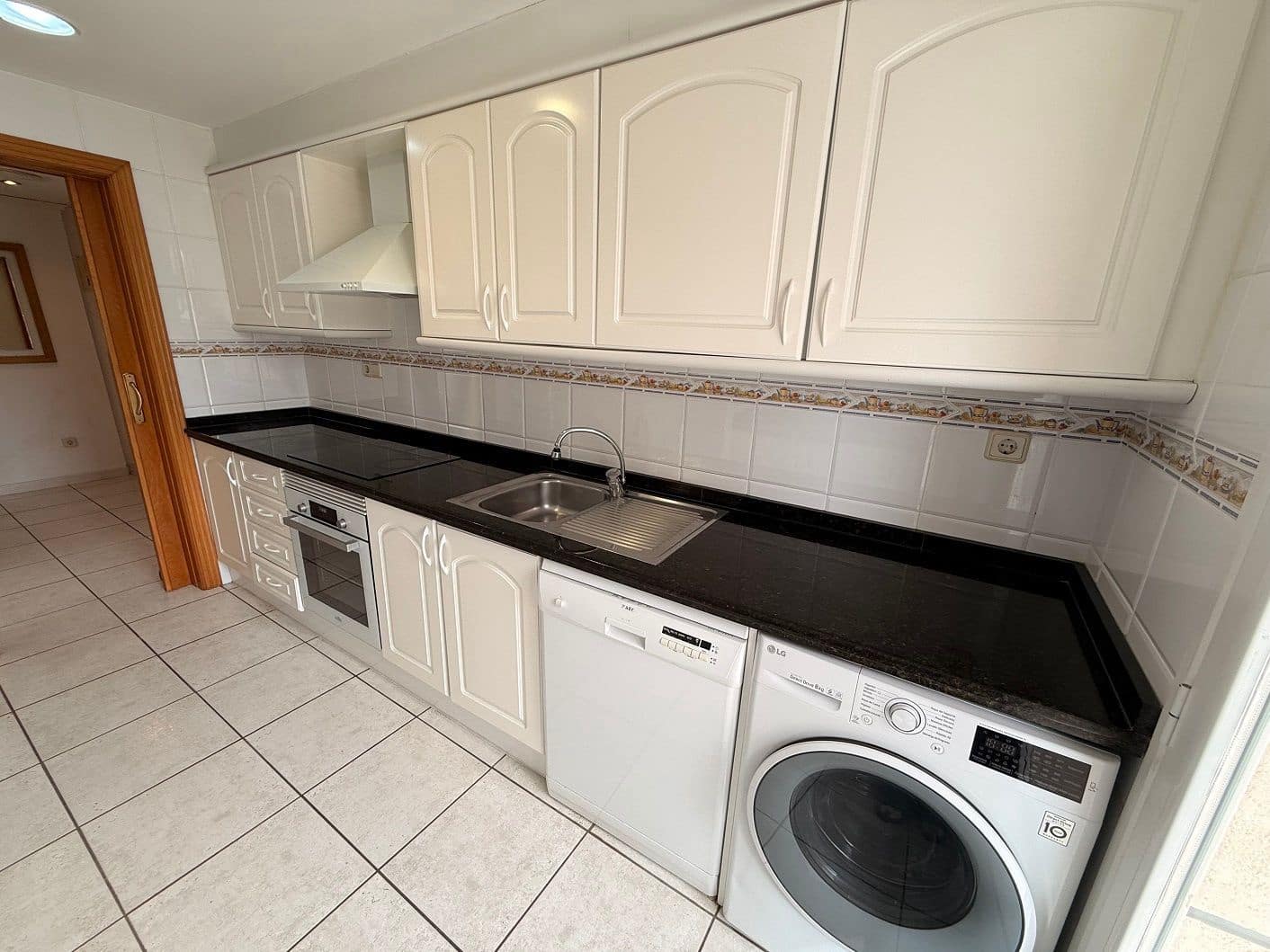 3 soveværelse Lejlighed til leje i Calpe / Calp med swimmingpool garage - € 1.900 (Ref: 9655692)