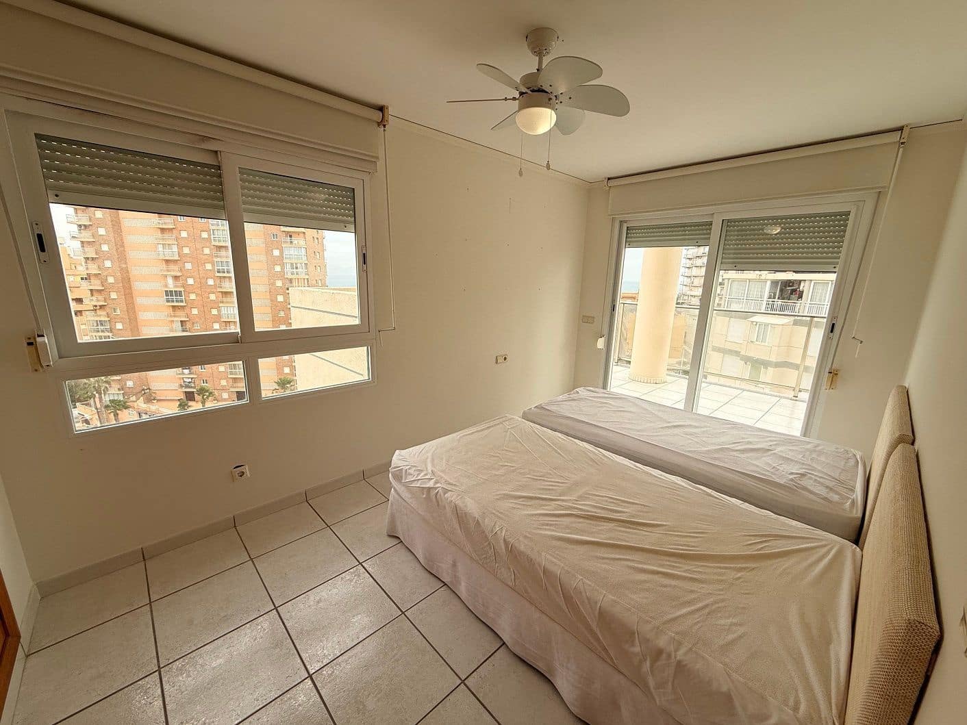 3 soveværelse Lejlighed til leje i Calpe / Calp med swimmingpool garage - € 1.900 (Ref: 9655692)