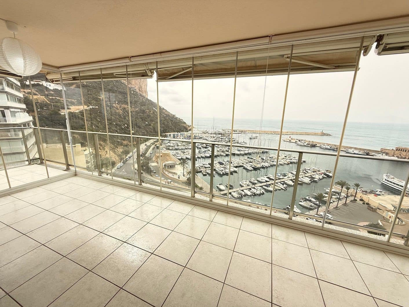 3 soveværelse Lejlighed til leje i Calpe / Calp med swimmingpool garage - € 1.900 (Ref: 9655692)