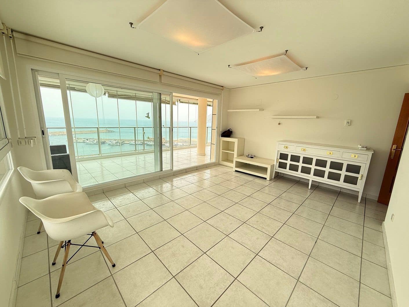 3 soveværelse Lejlighed til leje i Calpe / Calp med swimmingpool garage - € 1.900 (Ref: 9655692)