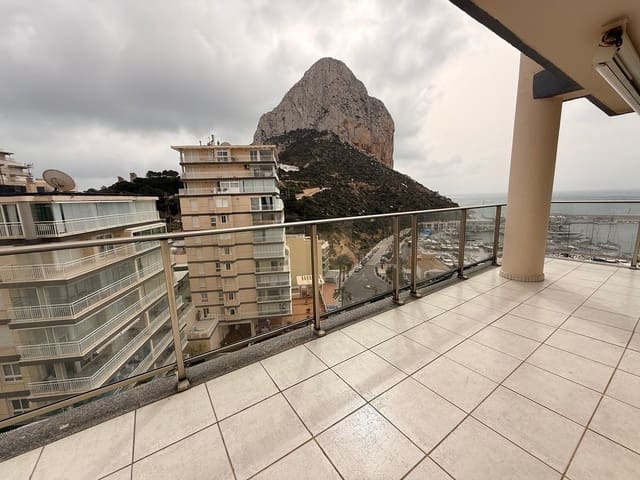 3 soveværelse Lejlighed til leje i Puerto, Calpe / Calp med swimmingpool garage - € 1.900 (Ref: 9655692)