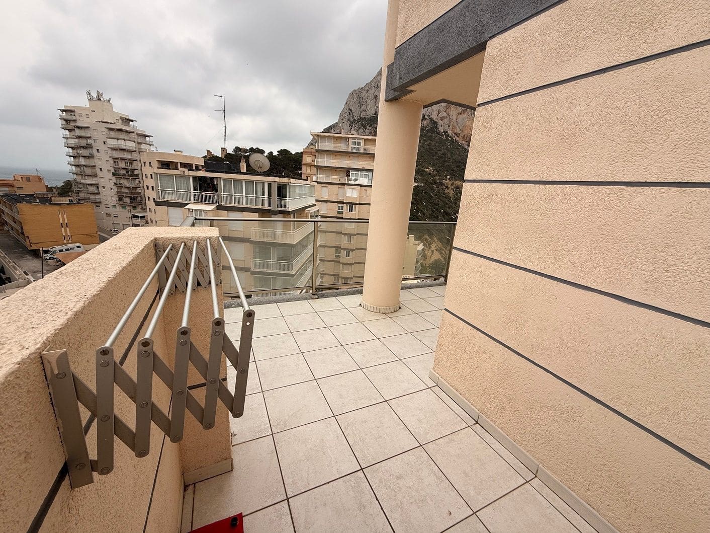 3 soveværelse Lejlighed til leje i Calpe / Calp med swimmingpool garage - € 1.900 (Ref: 9655692)