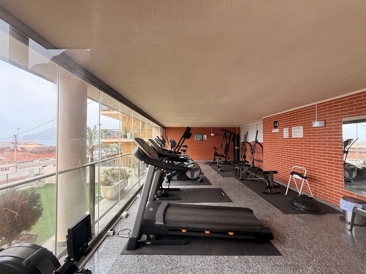 3 soveværelse Lejlighed til leje i Calpe / Calp med swimmingpool garage - € 1.900 (Ref: 9655692)