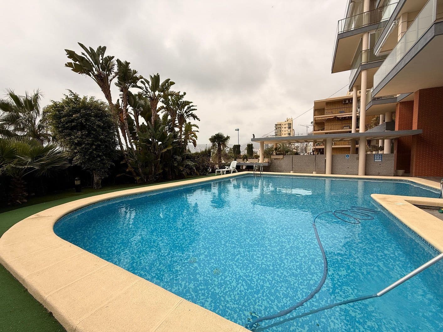 3 soveværelse Lejlighed til leje i Calpe / Calp med swimmingpool garage - € 1.900 (Ref: 9655692)