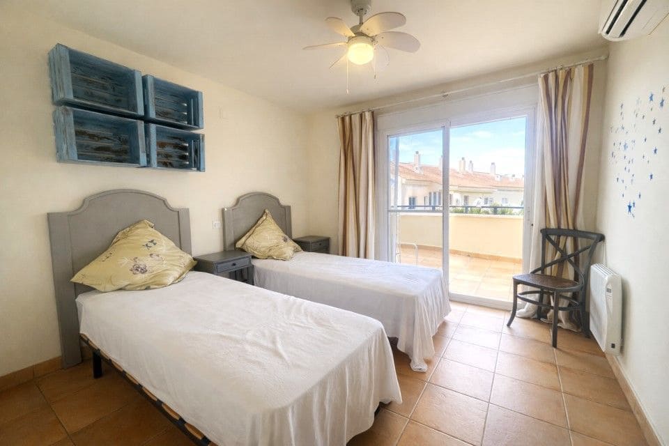 3 bedroom Townhouse for sale in Altea with pool garage - € 590,000 (Ref: 9673839)