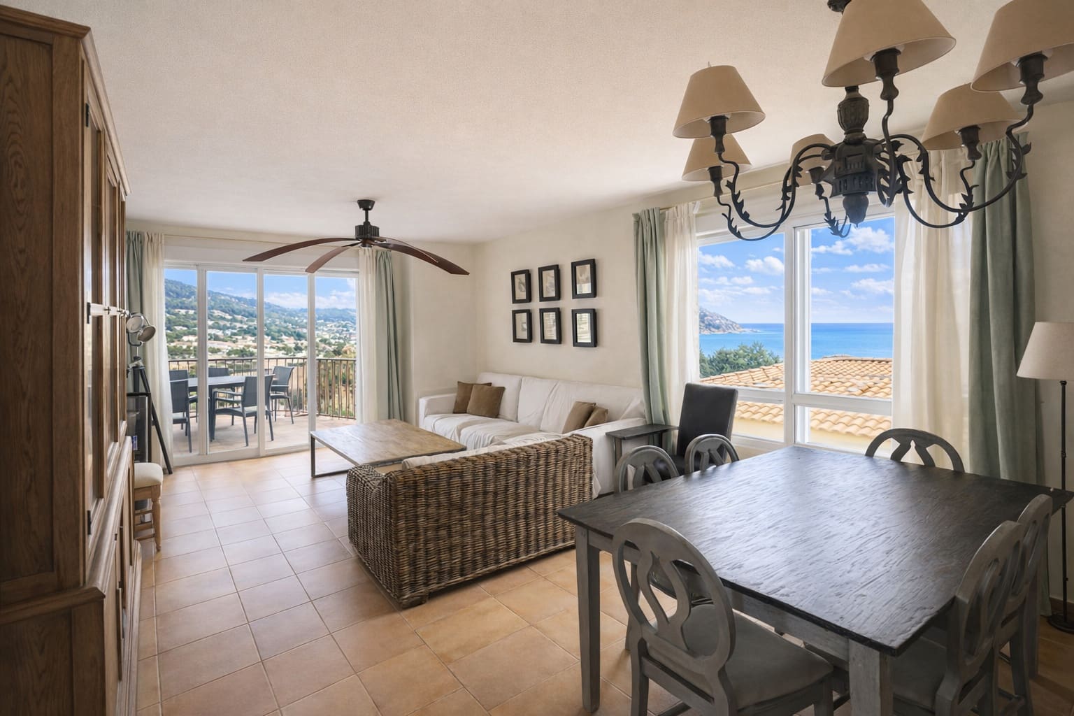 3 bedroom Townhouse for sale in Altea with pool garage - € 590,000 (Ref: 9673839)