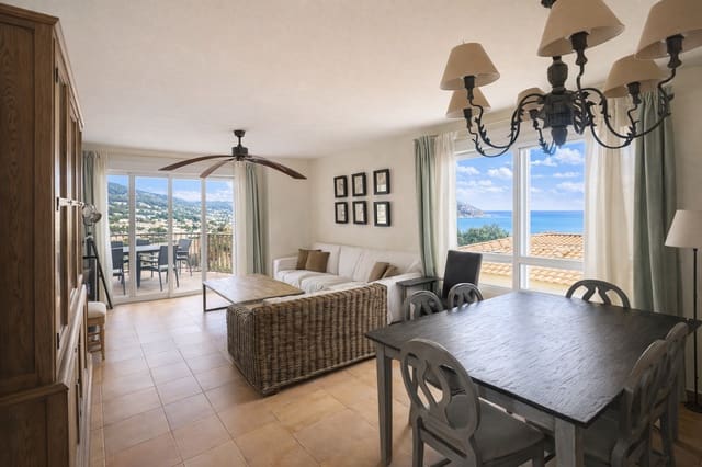 3 bedroom Townhouse for sale in Altea with pool garage - € 590,000 (Ref: 9673839)