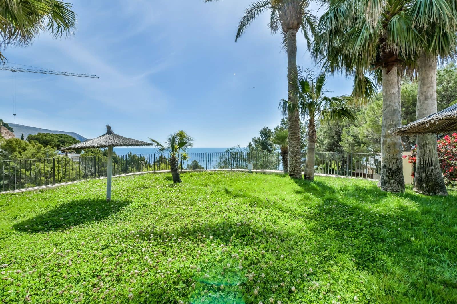 3 bedroom Townhouse for sale in Altea with pool garage - € 590,000 (Ref: 9673839)