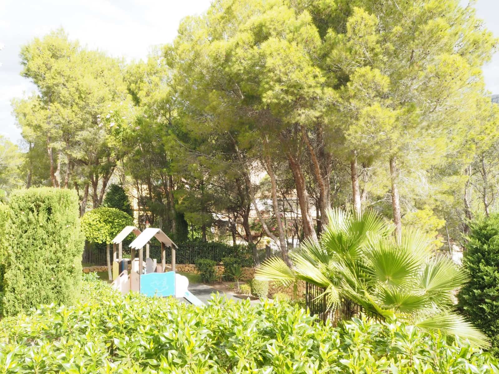 3 bedroom Townhouse for sale in Altea with pool garage - € 590,000 (Ref: 9673839)