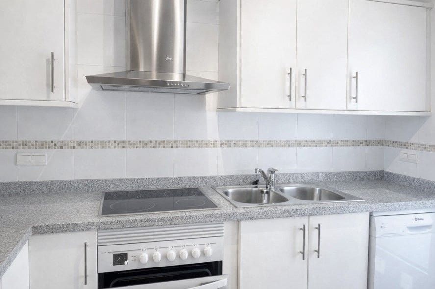 3 Zimmer Bungalow zu verkaufen in Altea mit Pool Garage - 365.000 € (Ref: 9676800)