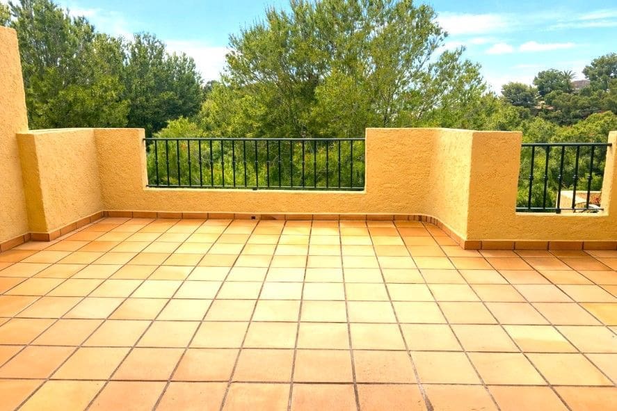 3 Zimmer Bungalow zu verkaufen in Altea mit Pool Garage - 365.000 € (Ref: 9676800)