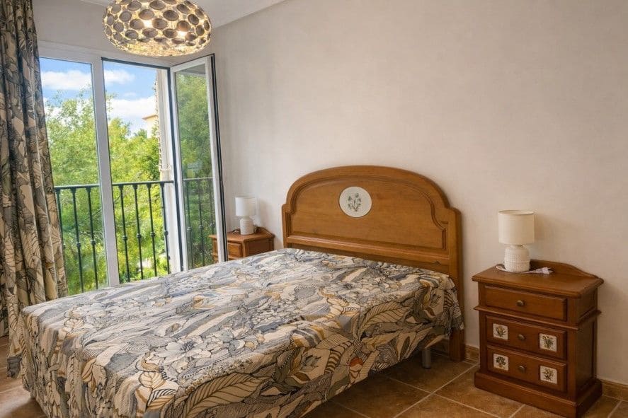 3 Zimmer Bungalow zu verkaufen in Altea mit Pool Garage - 365.000 € (Ref: 9676800)