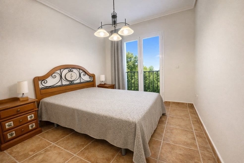 3 bedroom Bungalow for sale in Altea with pool garage - € 365,000 (Ref: 9676800)