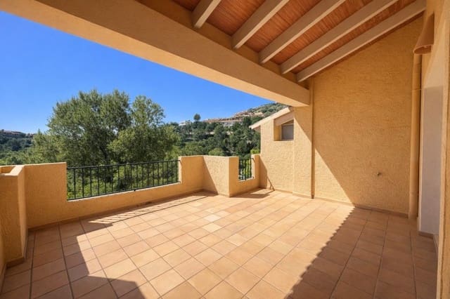 3 soveværelse Bungalow til salg i Altea med swimmingpool garage - € 365.000 (Ref: 9676800)