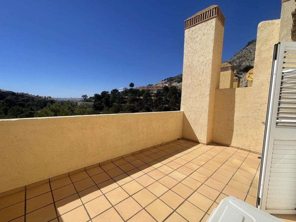 3 bedroom Bungalow for sale in Altea with pool garage - € 365,000 (Ref: 9676800)