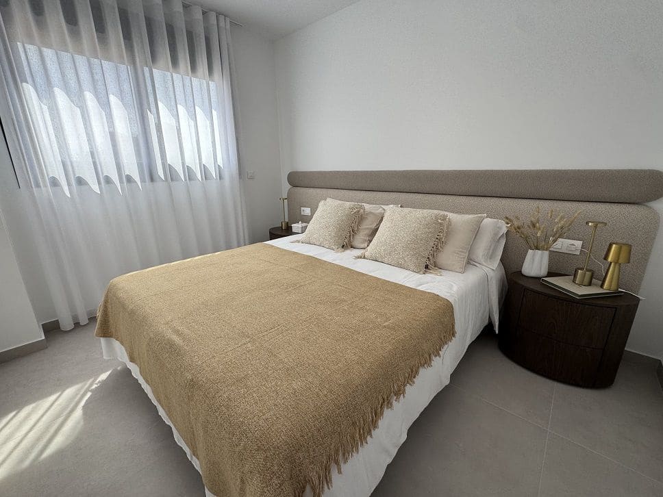 Apartamento de 2 habitaciones en Finestrat en venta con piscina garaje - 349.000 € (Ref: 9698146)