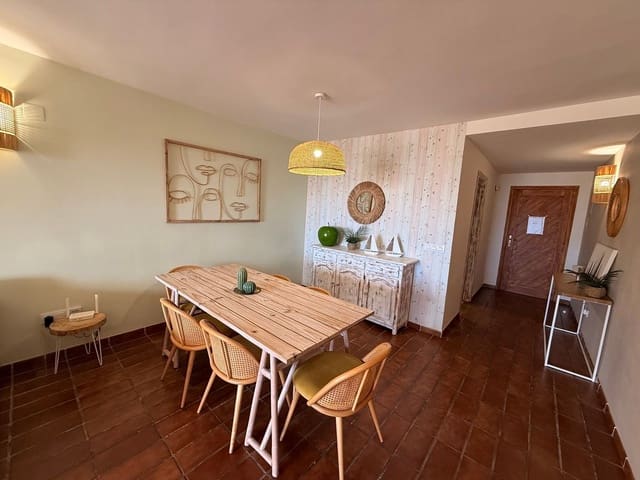 Apartamento de 2 habitaciones en Altea en alquiler con piscina garaje - 1.400 € (Ref: 9737999)