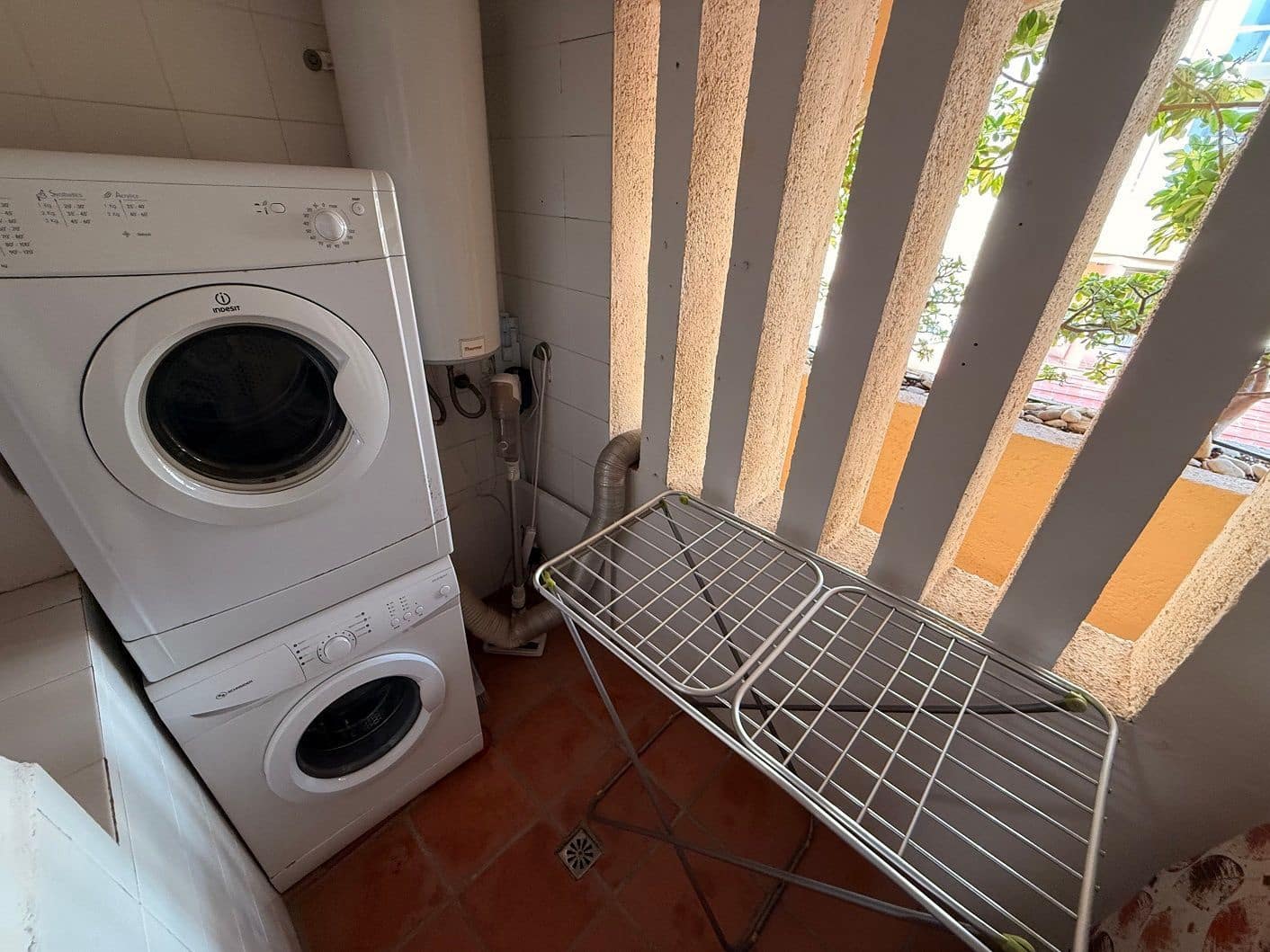 Apartamento de 2 habitaciones en Altea en alquiler con piscina garaje - 1.400 € (Ref: 9737999)