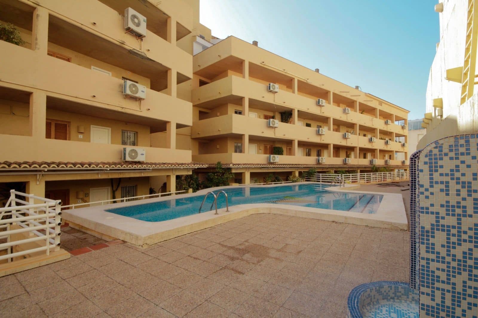2 bedroom Apartment for sale in Altea with pool garage - € 310,000 (Ref: 9761699)
