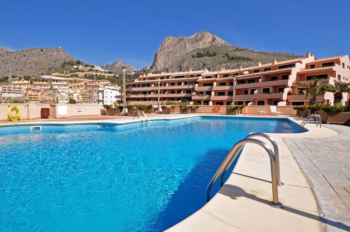 2 soveværelse Lejlighed til salg i Altea med swimmingpool garage - € 335.000 (Ref: 9822026)