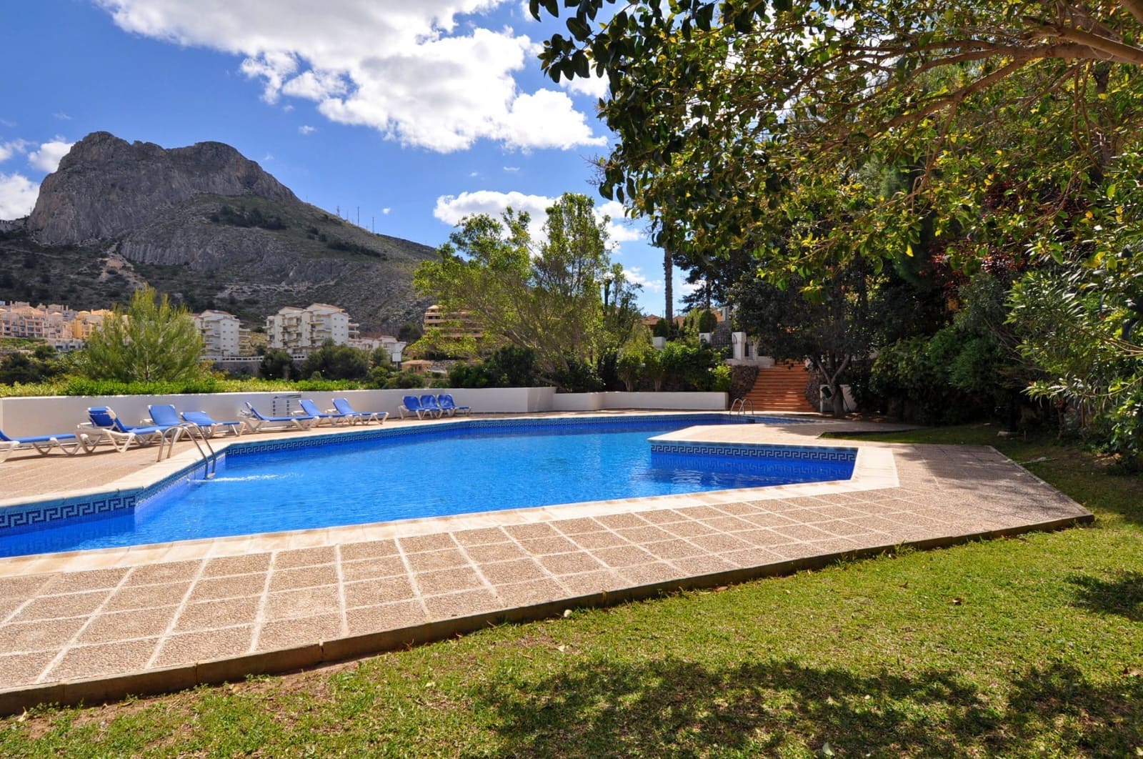 2 soveværelse Lejlighed til salg i Altea med swimmingpool garage - € 335.000 (Ref: 9822026)
