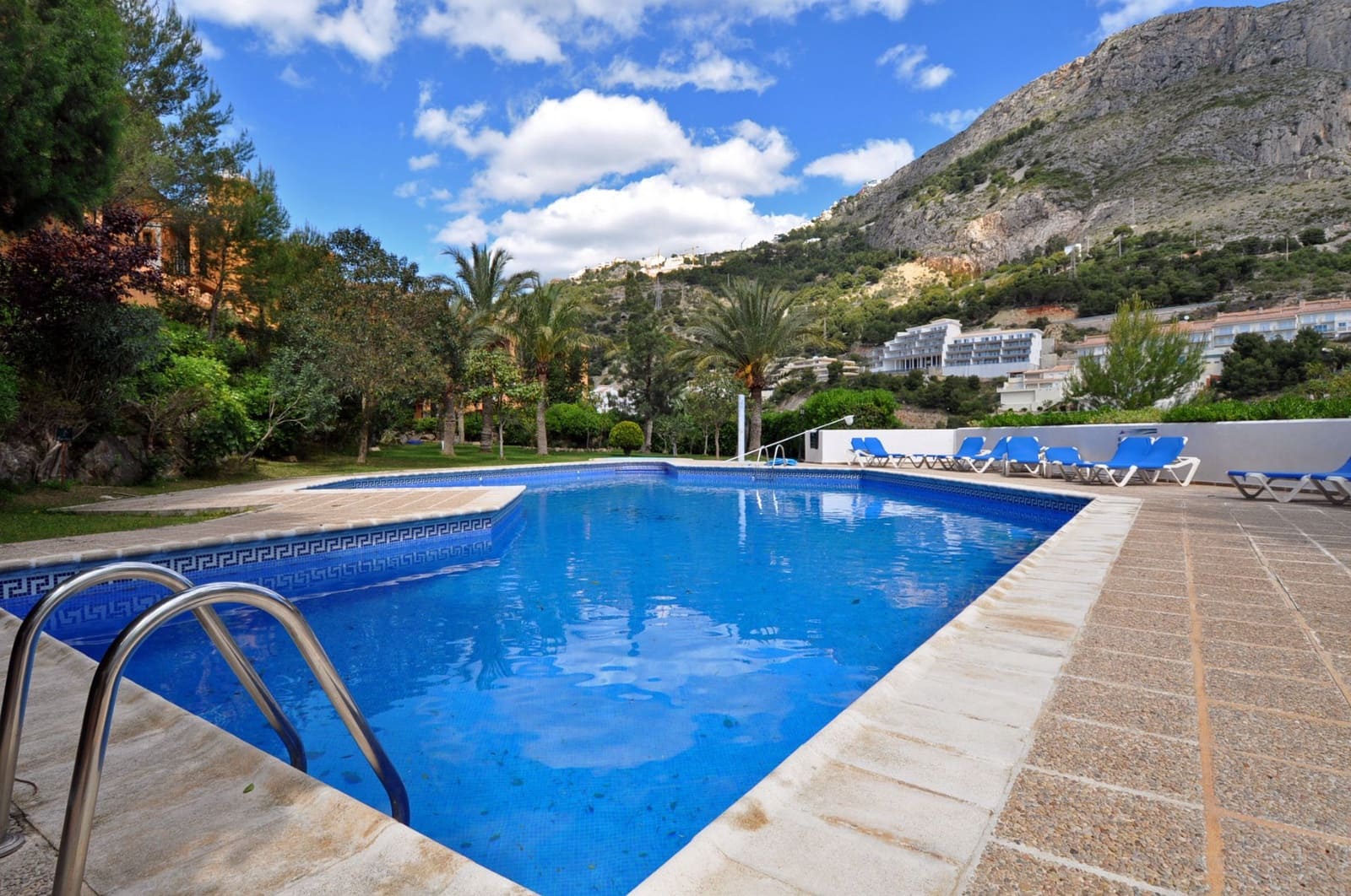 2 soveværelse Lejlighed til salg i Altea med swimmingpool garage - € 335.000 (Ref: 9822026)