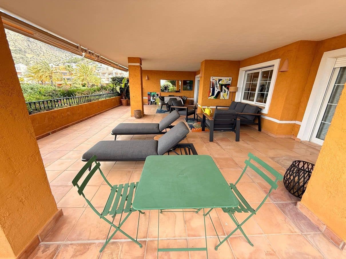 3 sypialnia Apartament do wynajęcia w Altea z basenem garażem - 3 500 € (Ref: 9822028)