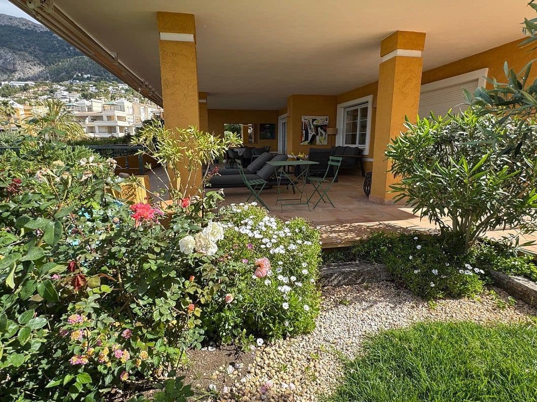 3 sypialnia Apartament do wynajęcia w Altea z basenem garażem - 3 500 € (Ref: 9822028)