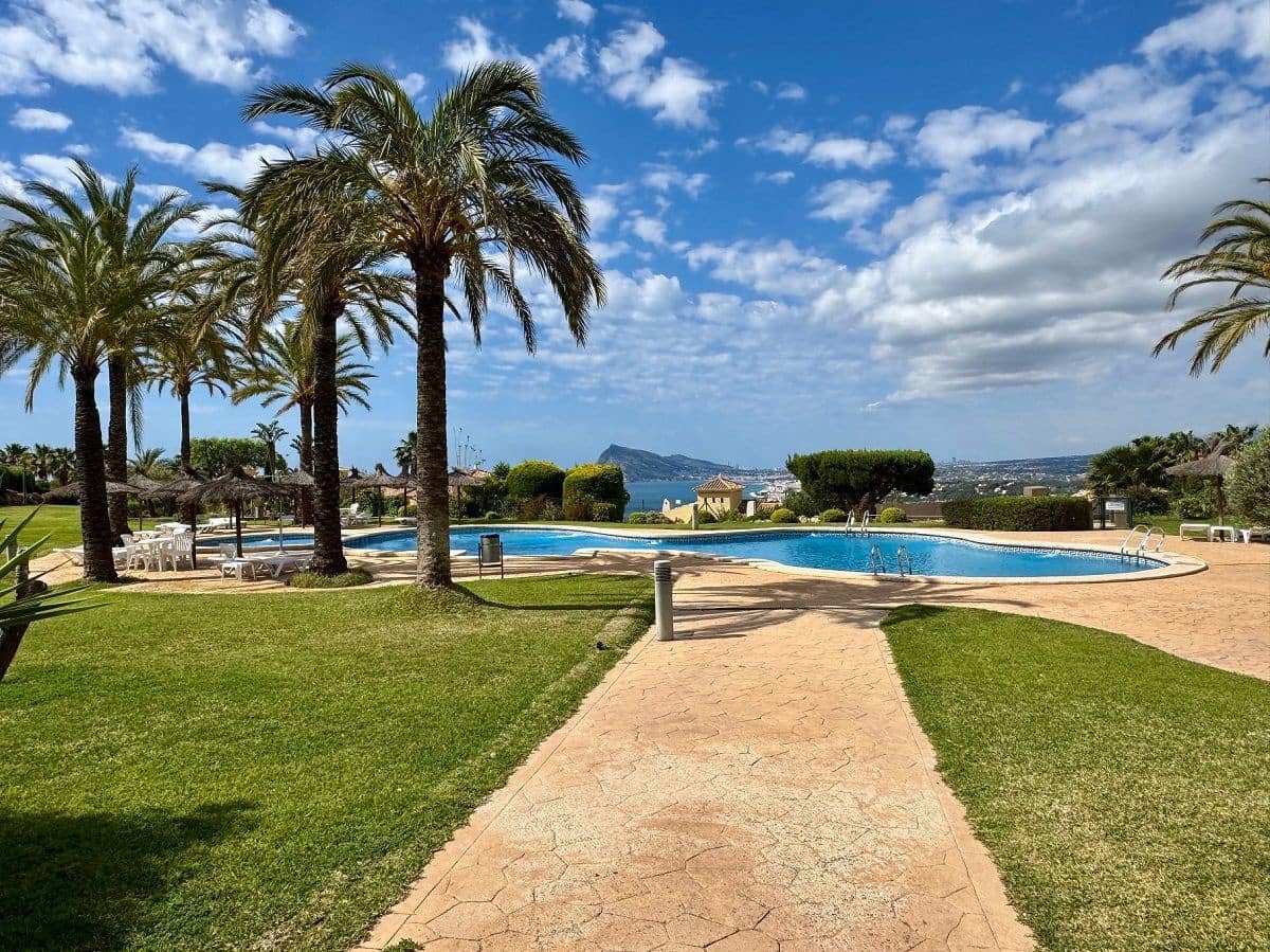 3 sypialnia Apartament do wynajęcia w Altea z basenem garażem - 3 500 € (Ref: 9822028)