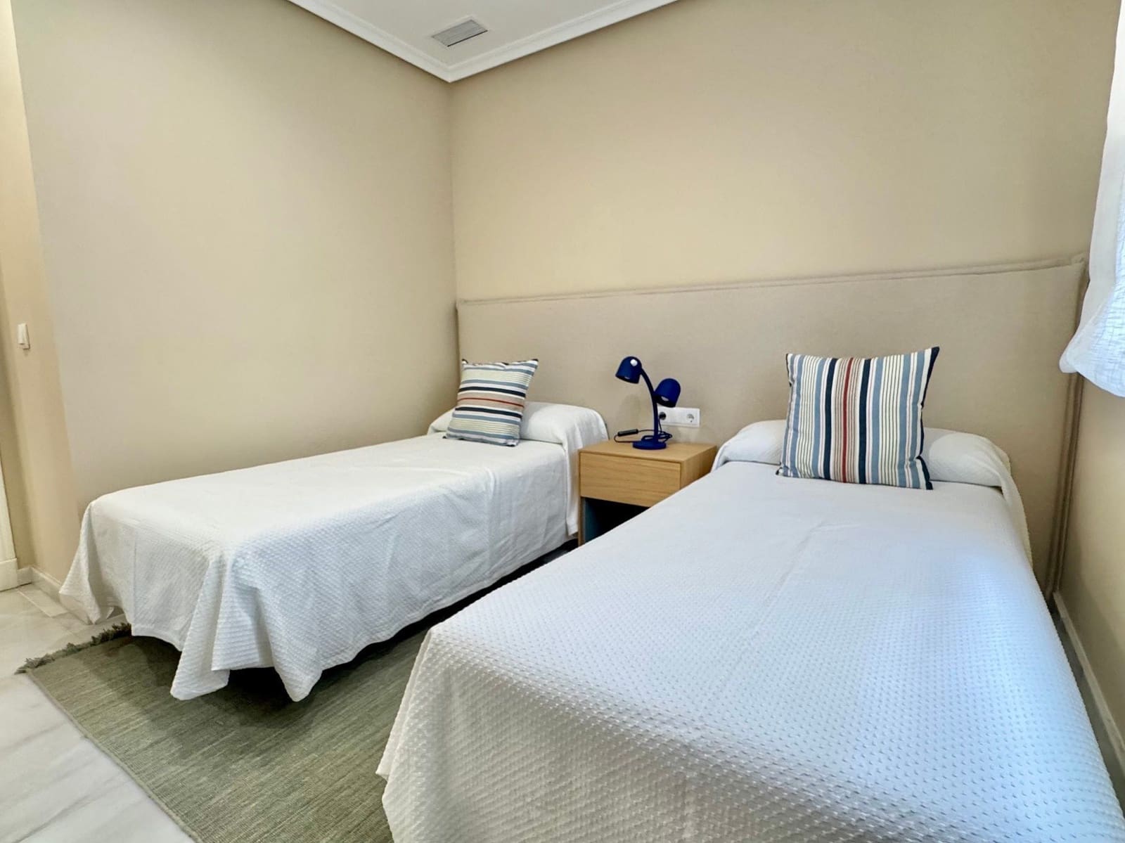 3 sypialnia Apartament do wynajęcia w Altea z basenem garażem - 3 500 € (Ref: 9822028)