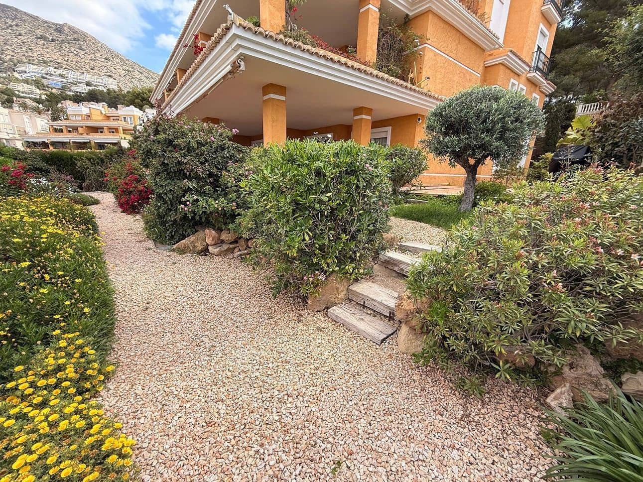 3 sypialnia Apartament do wynajęcia w Altea z basenem garażem - 3 500 € (Ref: 9822028)