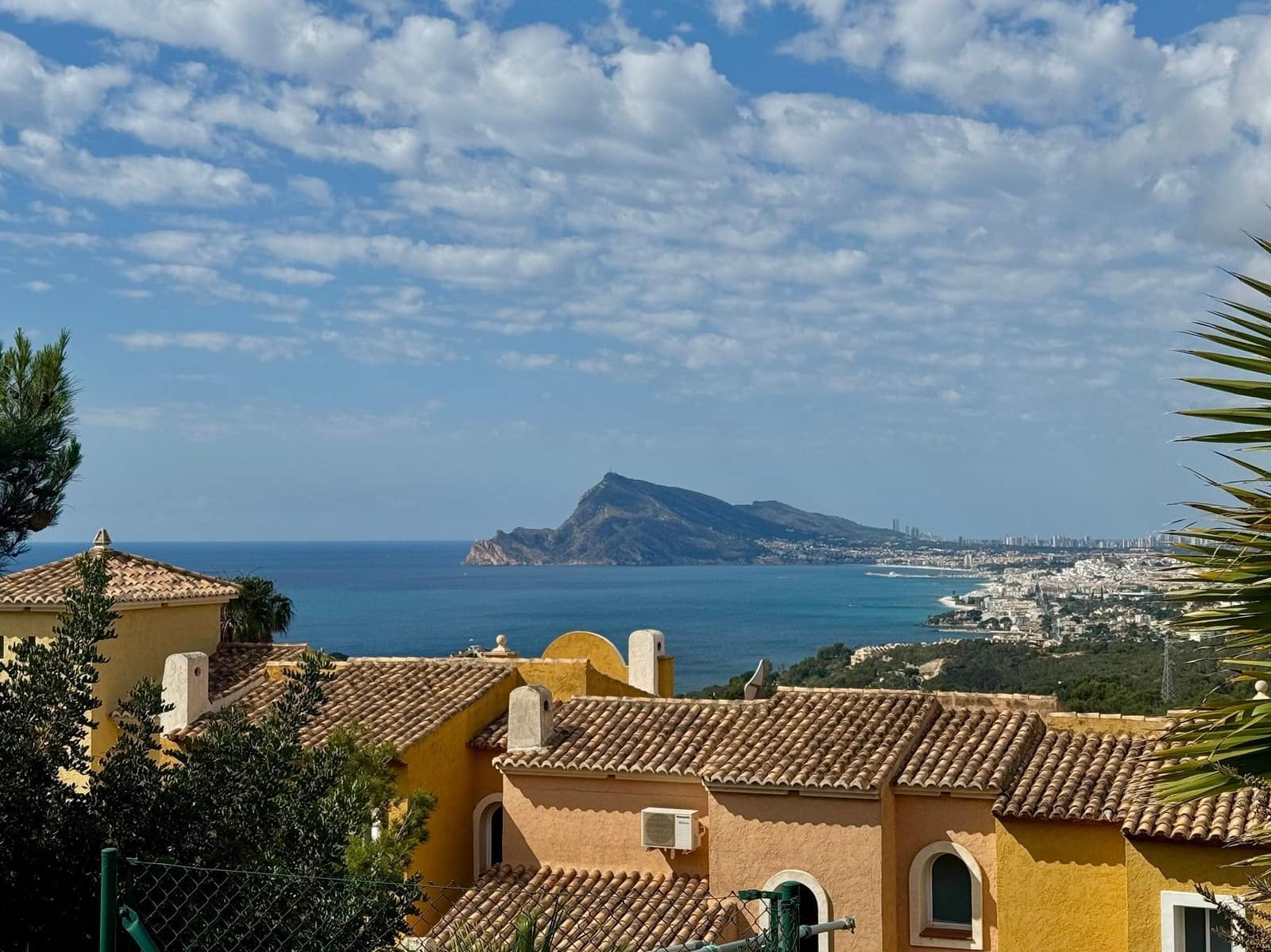 3 sypialnia Apartament do wynajęcia w Altea z basenem garażem - 3 500 € (Ref: 9822028)