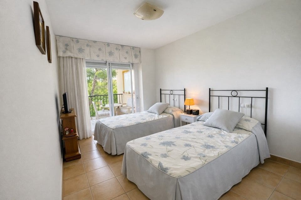 3 bedroom Townhouse for sale in Altea with pool garage - € 525,000 (Ref: 9849016)