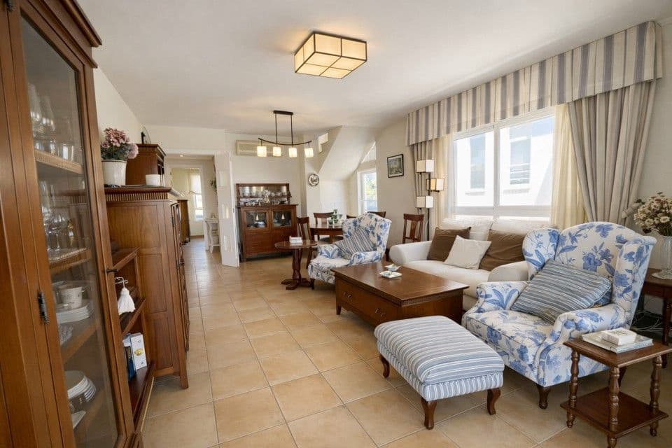 3 bedroom Townhouse for sale in Altea with pool garage - € 525,000 (Ref: 9849016)