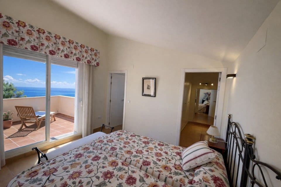 3 bedroom Townhouse for sale in Altea with pool garage - € 525,000 (Ref: 9849016)