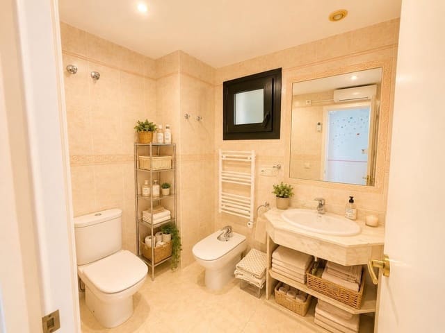 3 sypialnia Penthouse na sprzedaż w Altea z basenem garażem - 650 000 € (Ref: 9854975)
