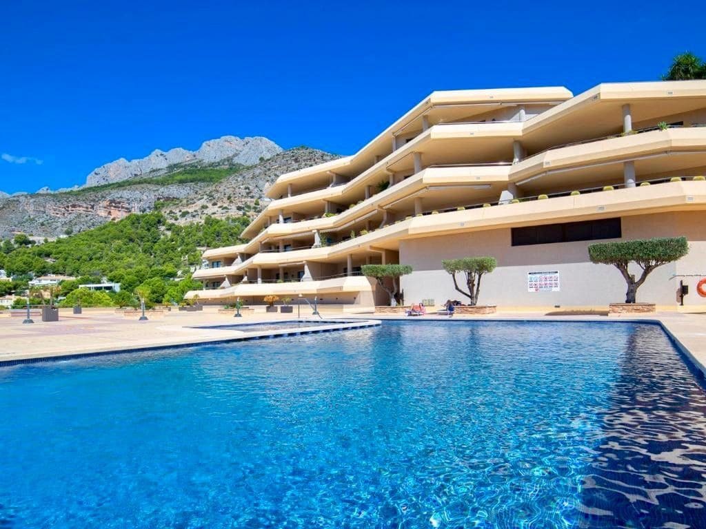 3 sypialnia Penthouse na sprzedaż w Altea z basenem garażem - 650 000 € (Ref: 9854975)