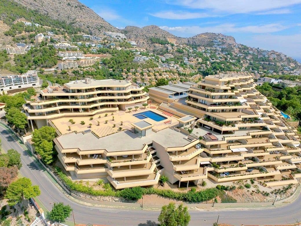 3 sypialnia Penthouse na sprzedaż w Altea z basenem garażem - 650 000 € (Ref: 9854975)