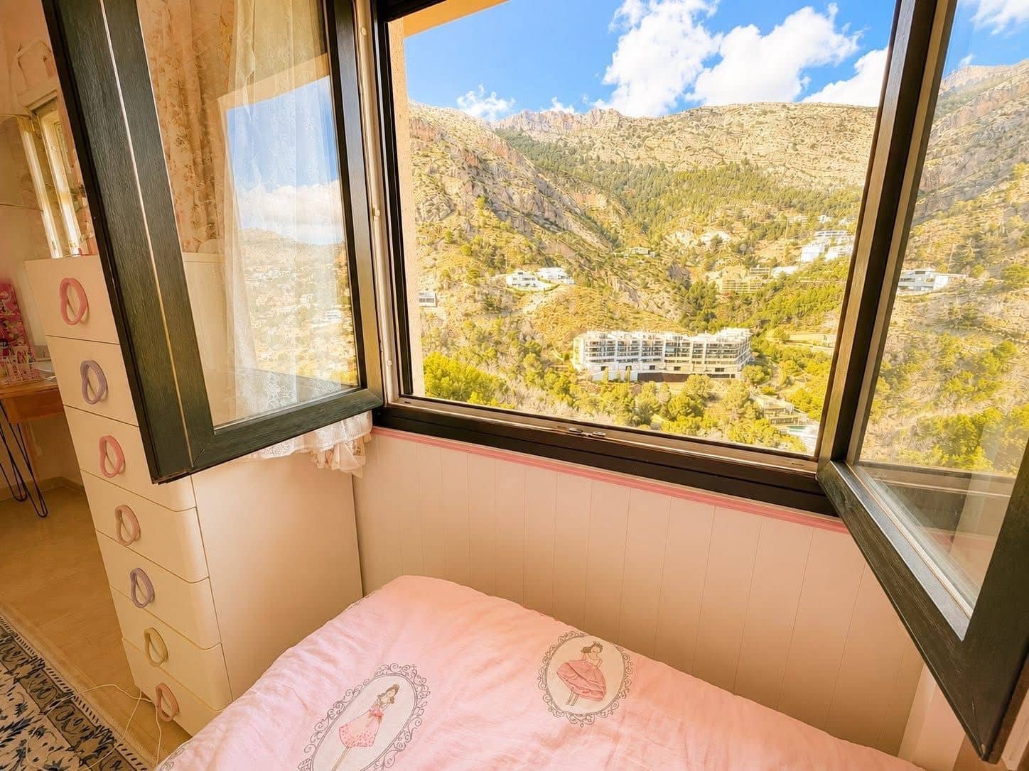 3 sypialnia Penthouse na sprzedaż w Altea z basenem garażem - 650 000 € (Ref: 9854975)