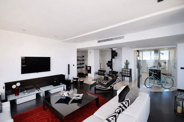 4 soverom Penthouse til salgs i Poniente, Benidorm med svømmebasseng garasje - € 1 450 000 (Ref: 9877921)
